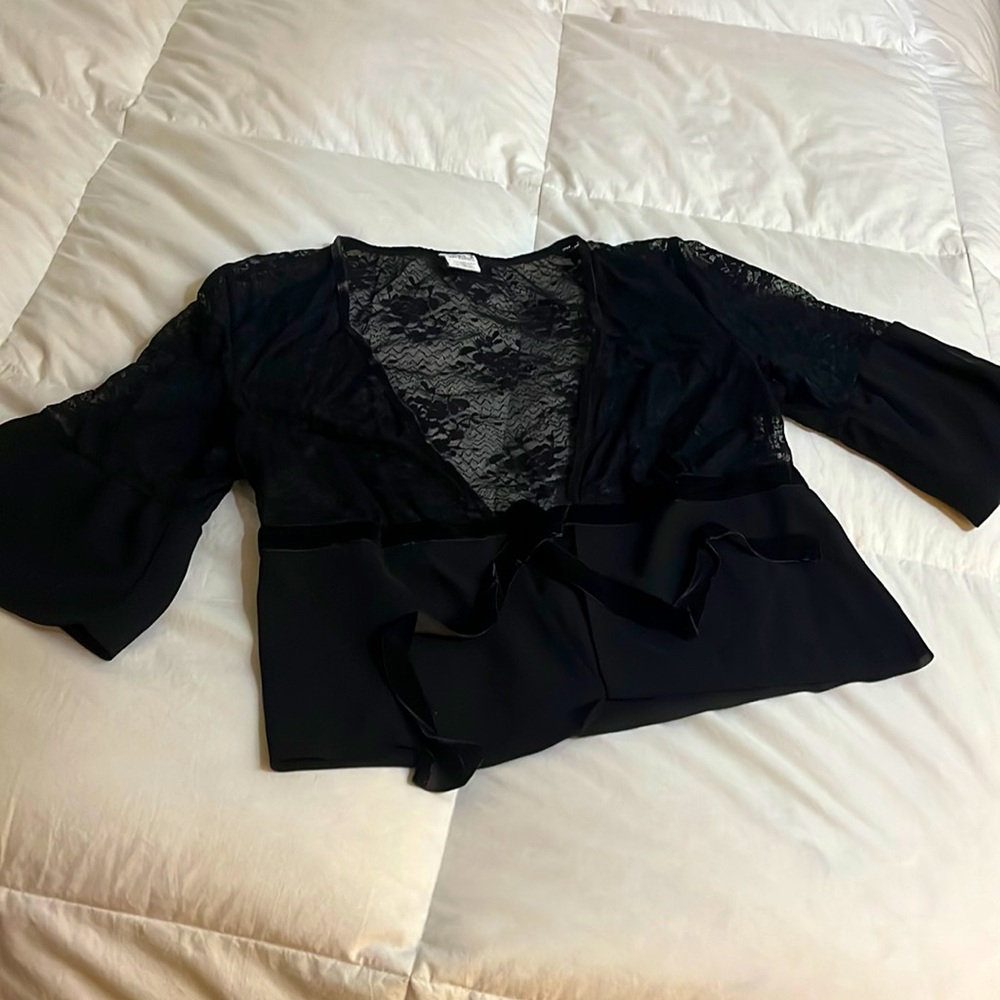 JLO black lace and sheer top Gorgeous and sexy
